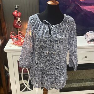 Chic Black and White Geometric Women's Blouse